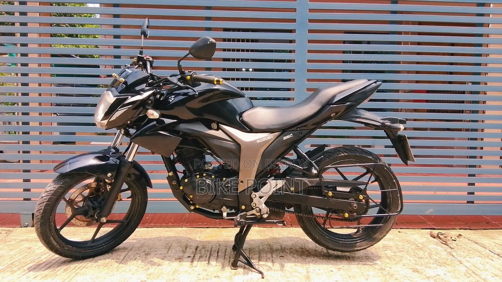 Suzuki Gixxer 2 year 2022