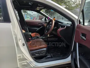 Toyota Cross Sunroof 2021