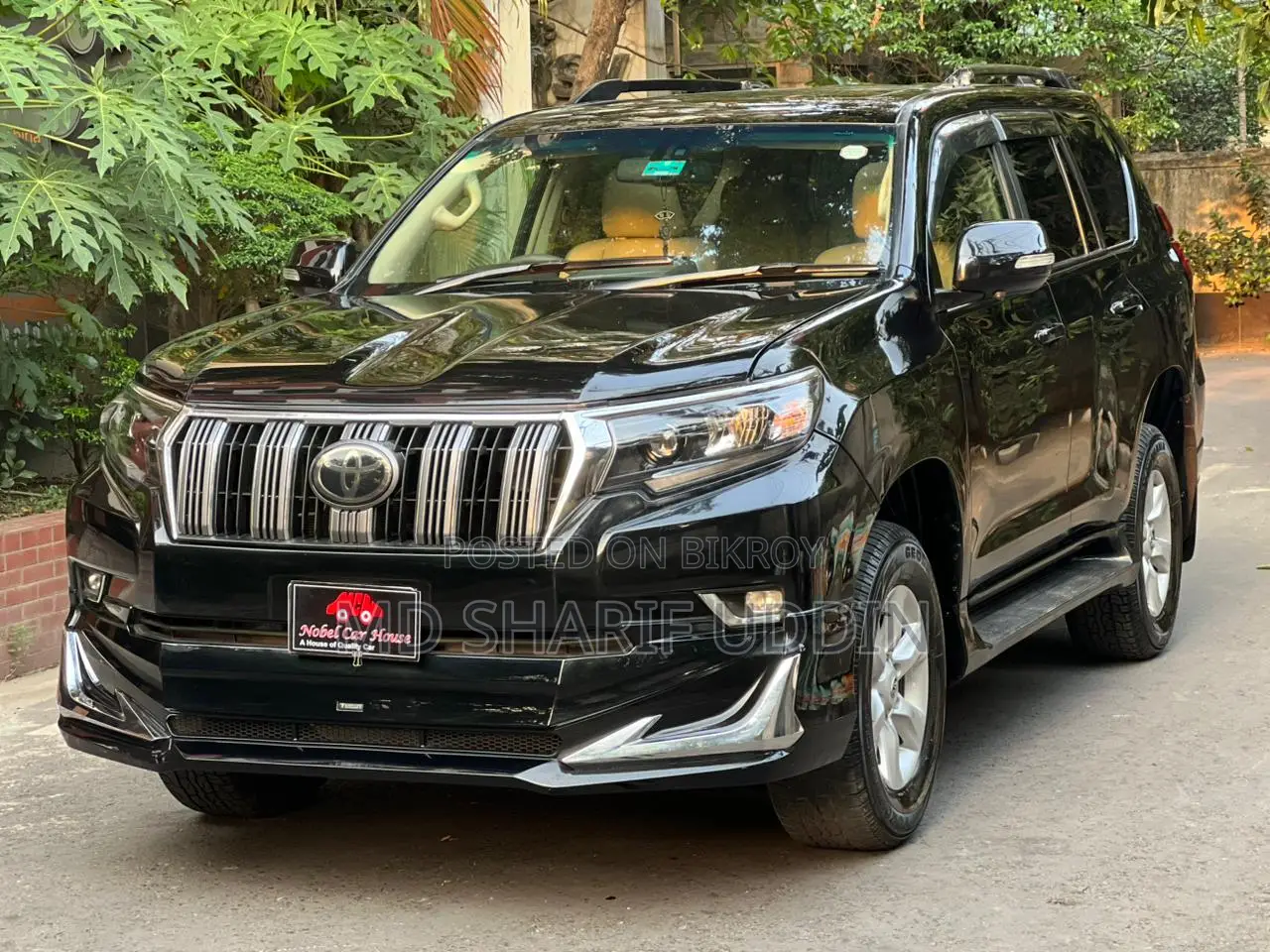 Toyota Land Cruiser 2011 Black