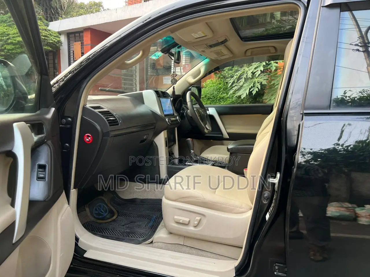 Toyota Land Cruiser 2011 Black