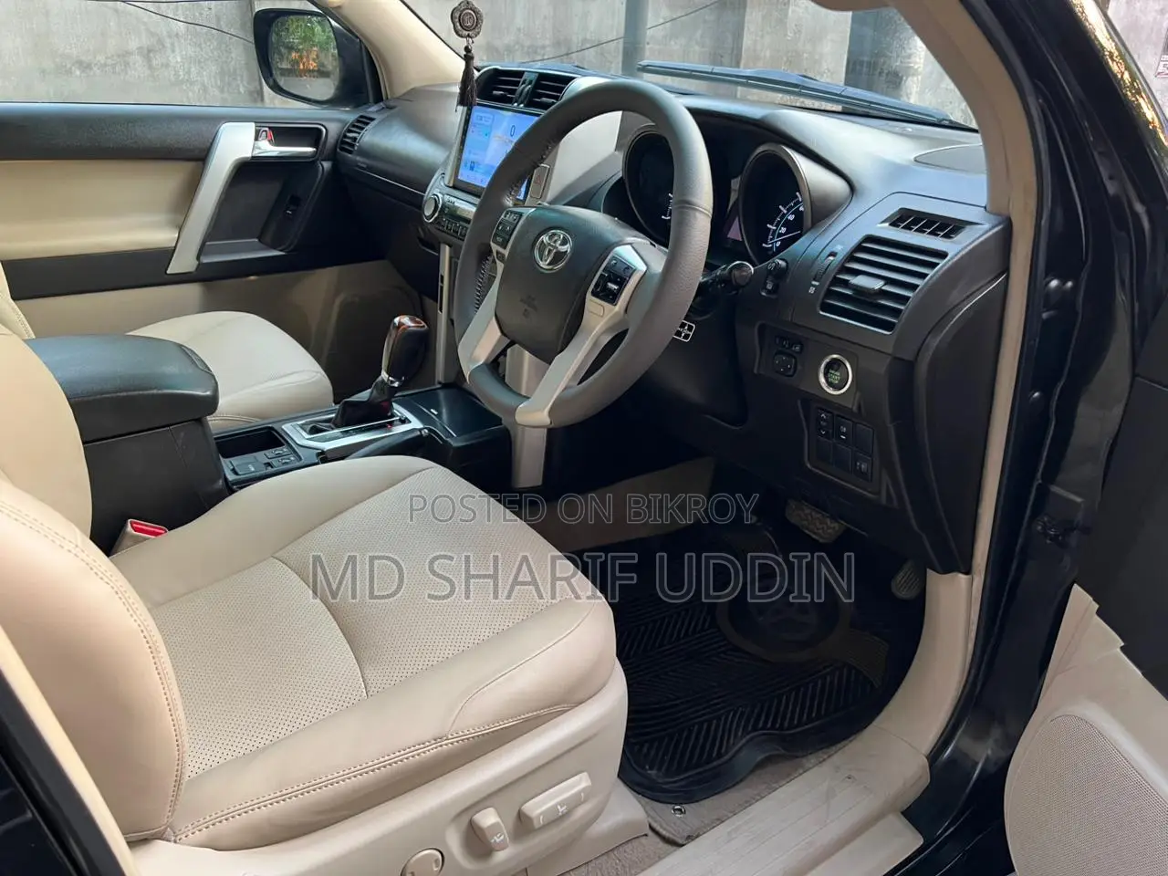 Toyota Land Cruiser 2011 Black