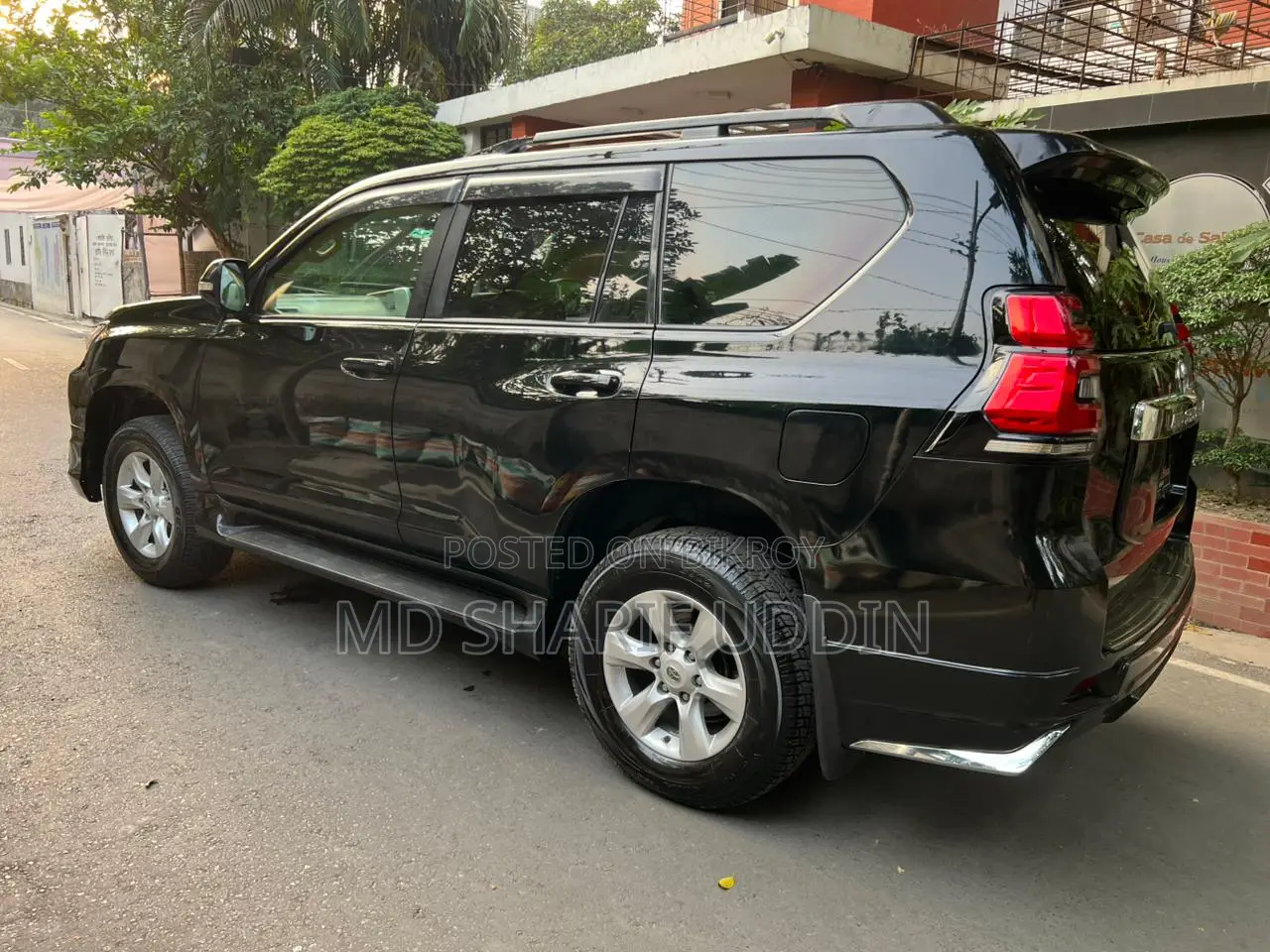Toyota Land Cruiser 2011 Black