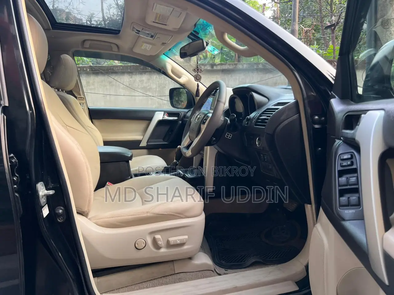 Toyota Land Cruiser 2011 Black