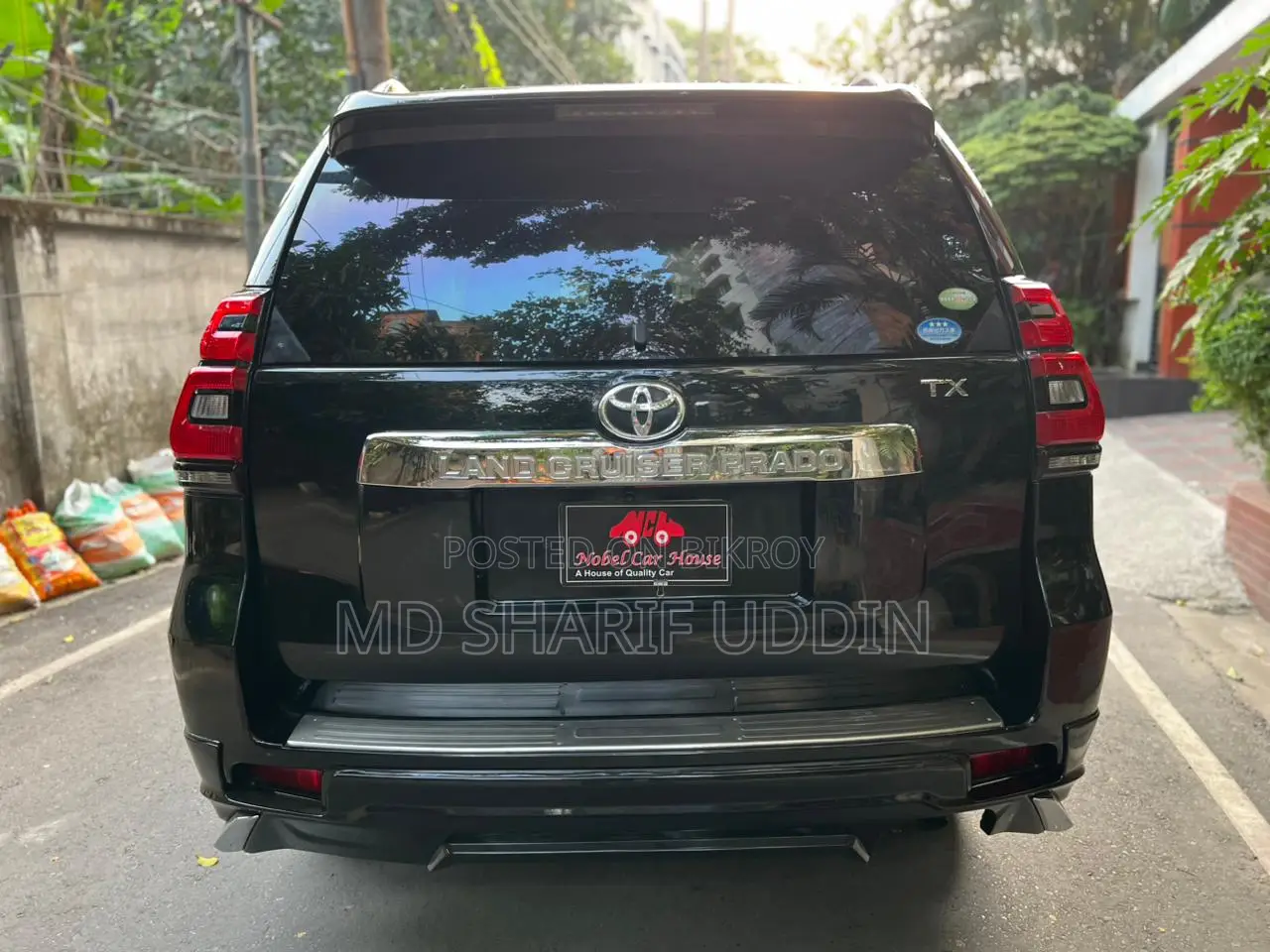 Toyota Land Cruiser 2011 Black
