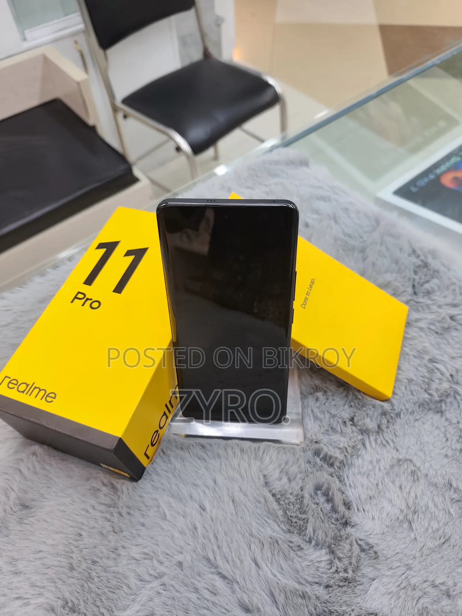 Realme 11pro 5G (8GB/256GB) (Used)