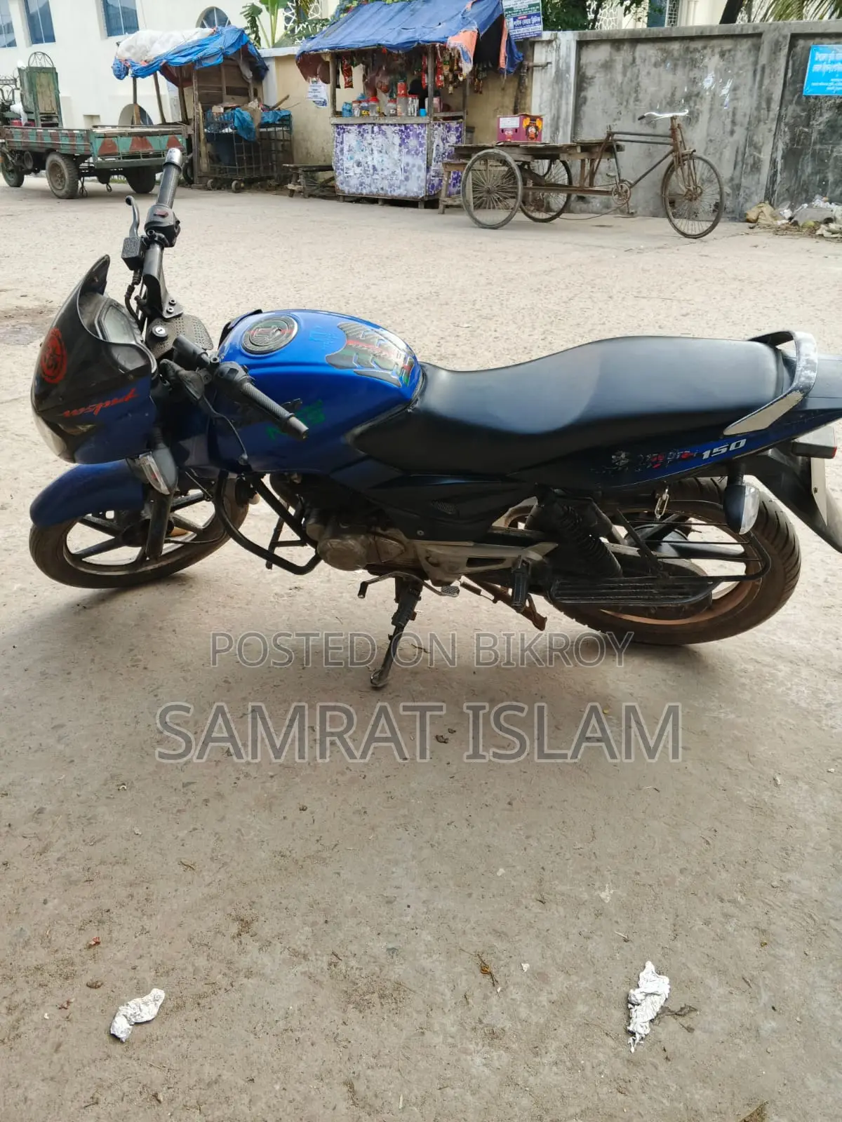 Bajaj Pulsar 150 . 2012
