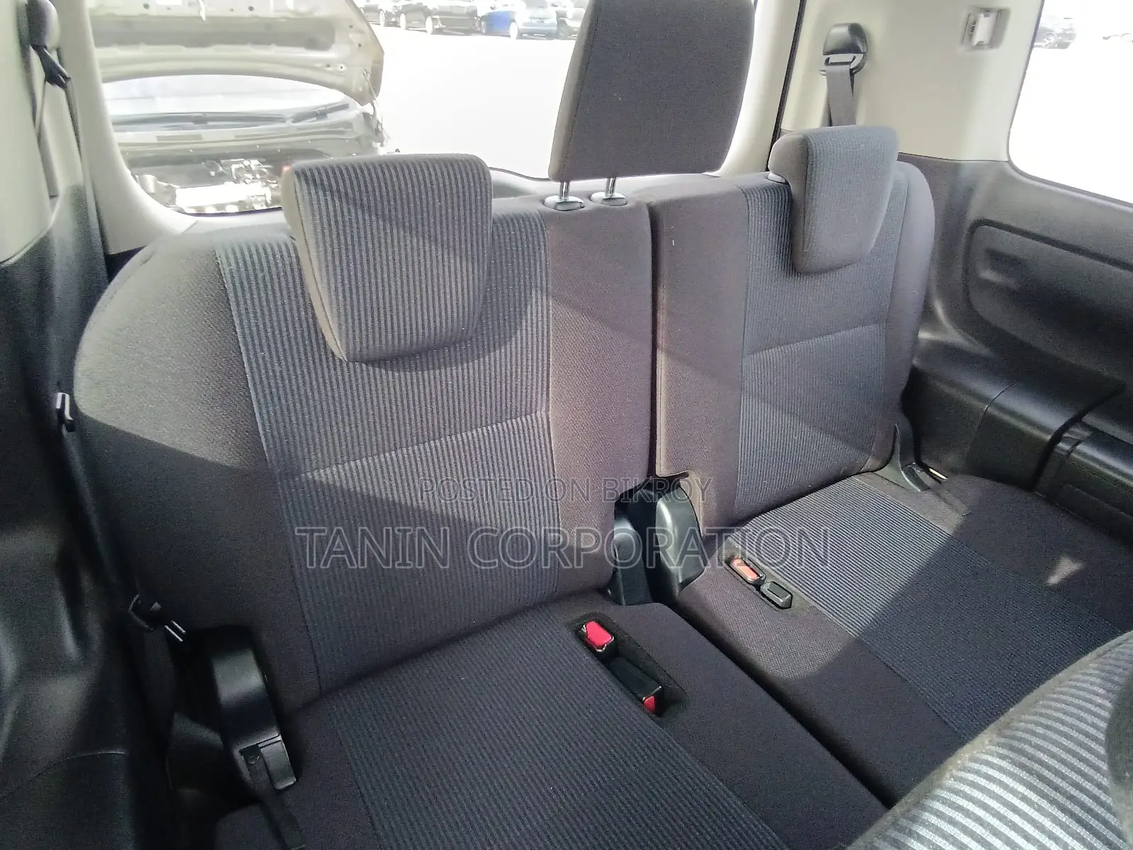 Toyota Noah Hybrid X 4.5 Grade 2020