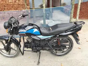 Runner Bullet 100 . 2017