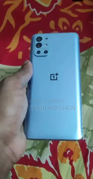 OnePlus 9R . (Used)