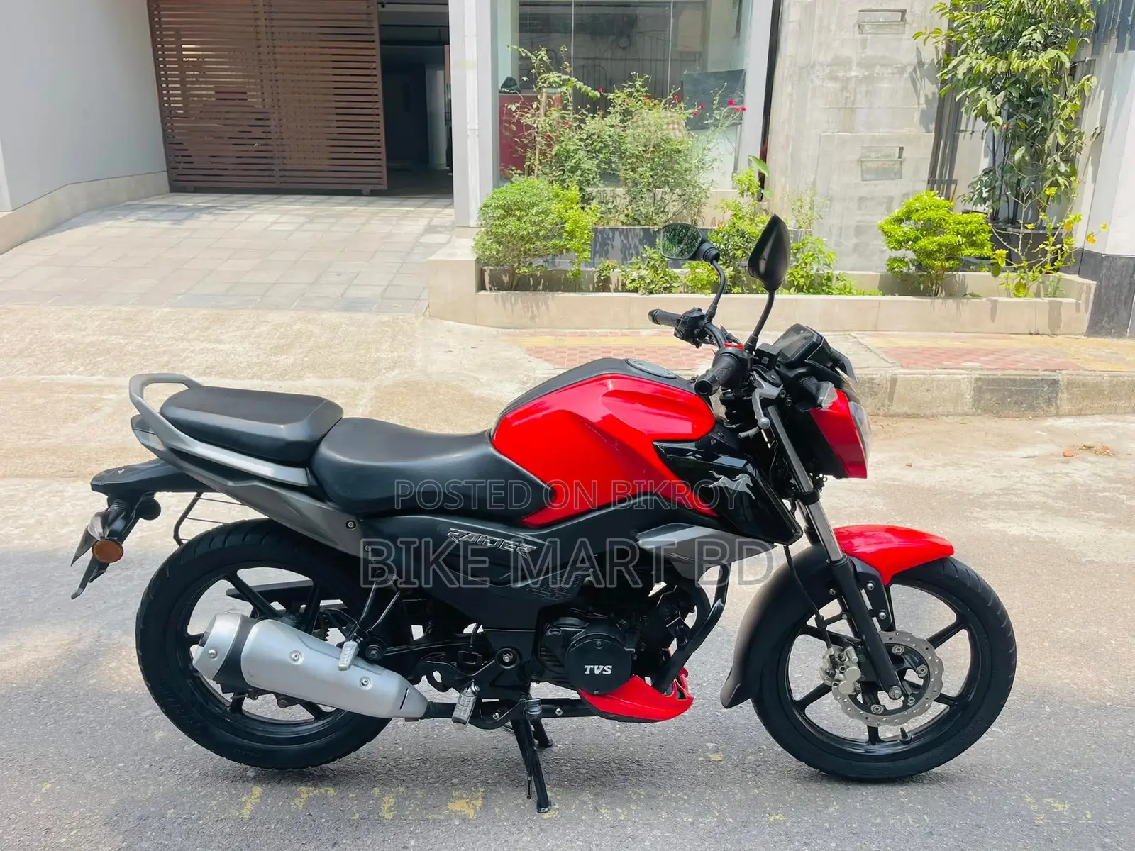TVS Raider 125 2024 Red