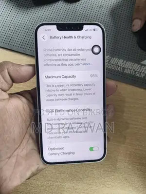 Apple iPhone 13 128 (Used)