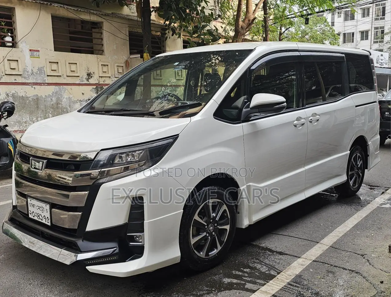 Toyota Noah Wxb 2017