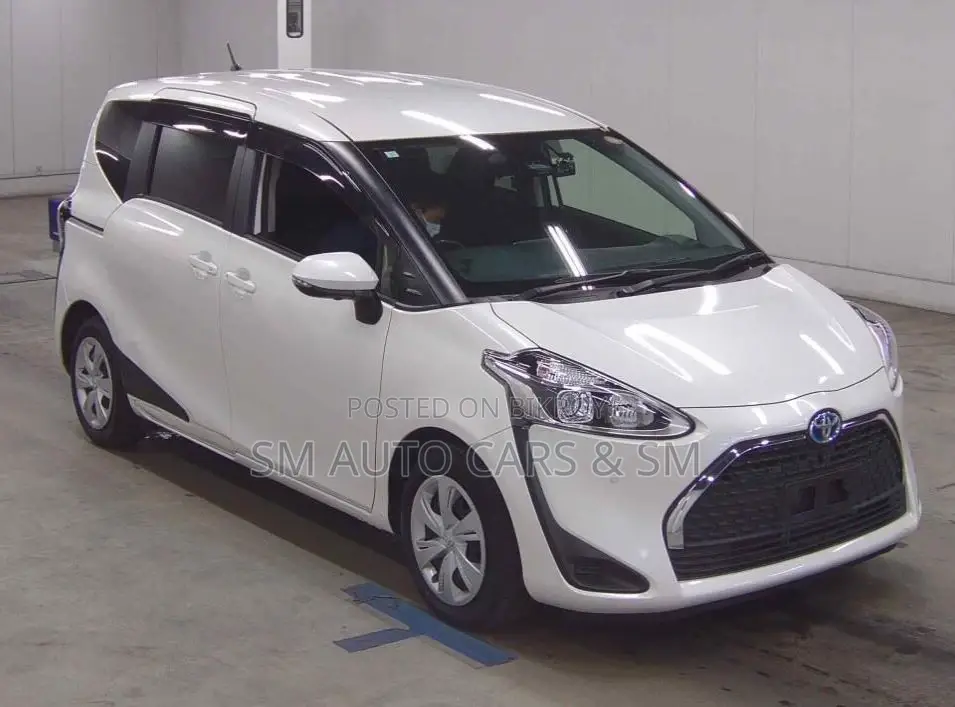 Toyota Sienta Hybrid G Safty Pearl 2021