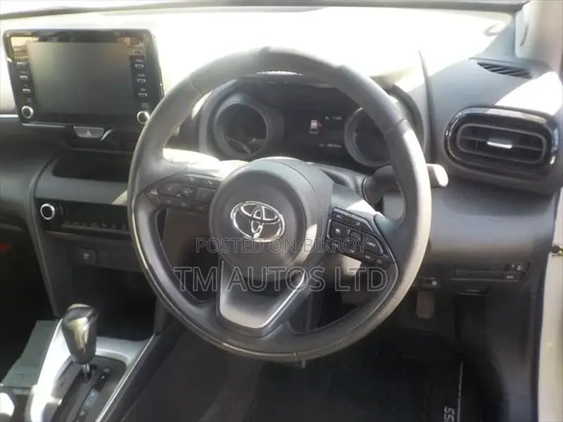 Toyota Yaris Cross G PKG PEARL/BLACK 2021