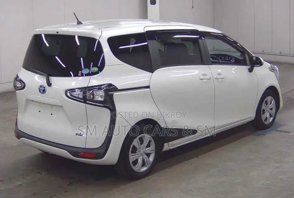 Toyota Sienta Hybrid G Safty Pearl 2021