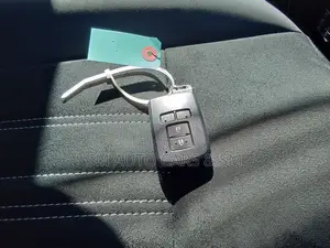 Toyota Esquire Hybrid Gi Premium 2021