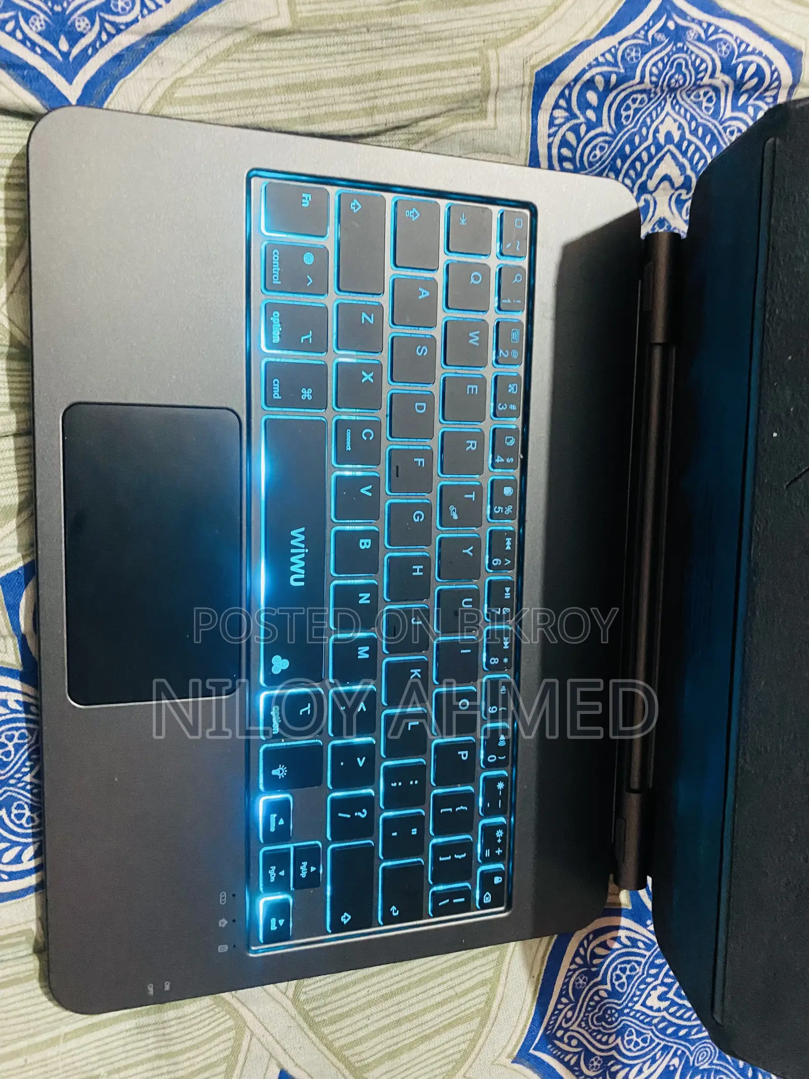 Wiwu magic keyboard mk-003 with touch pad