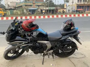 Yamaha Fazer FI V2 . 2026