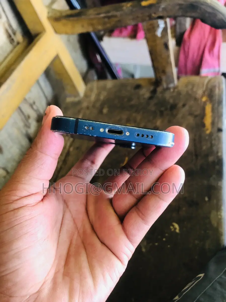 Apple iPhone 12 Mini (Used)