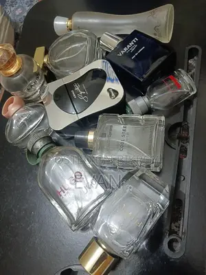 পারফিউমের বোতল