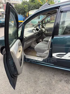 Toyota Spacio 1997