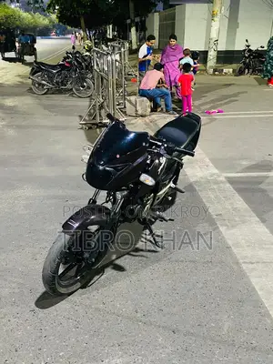 বাজাজ পালসার ১৫০ . ২০১৪