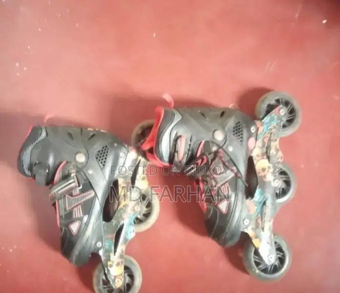 স্কেটিং জুতা