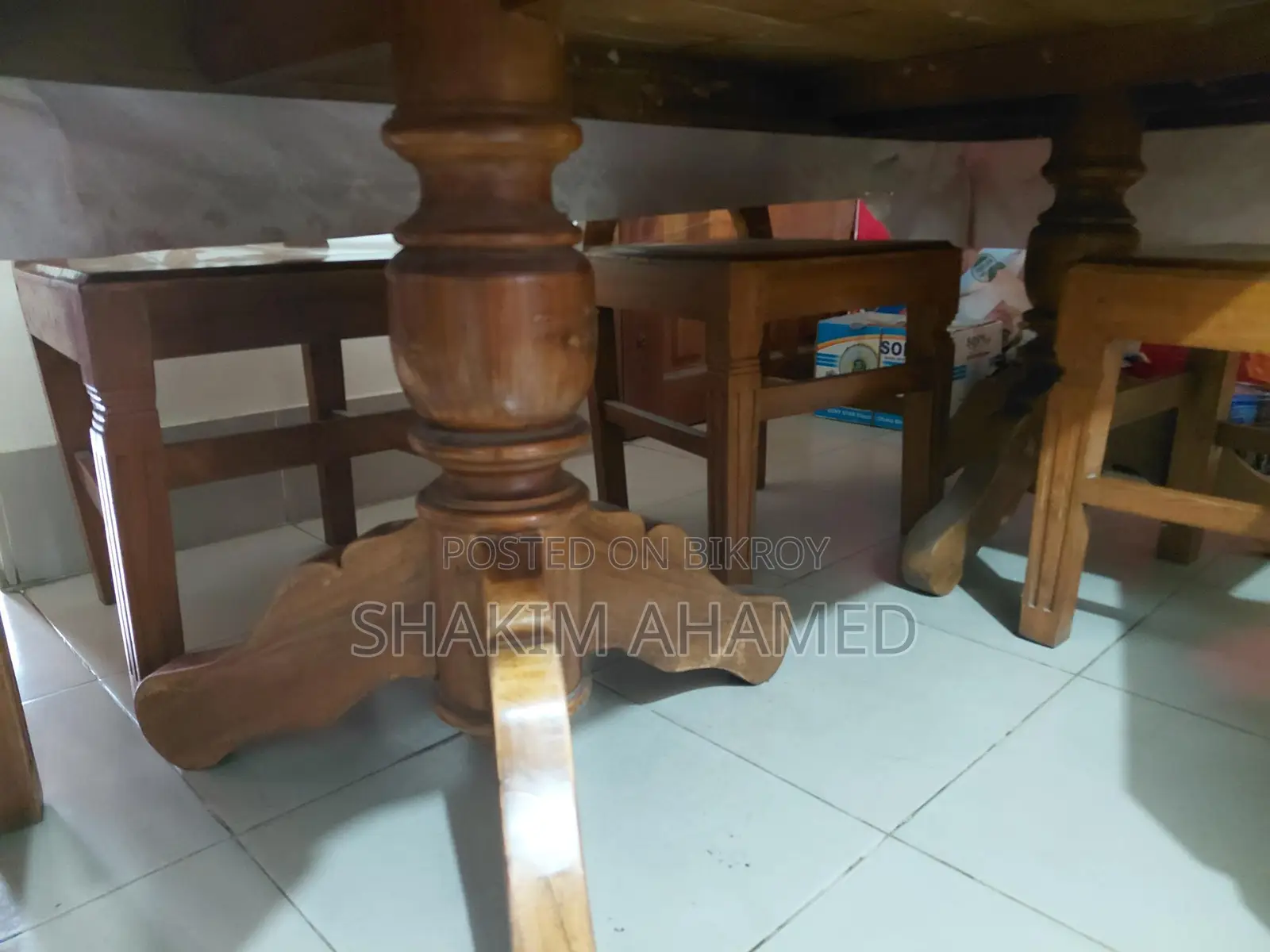 Dining Table with 6 Chairs