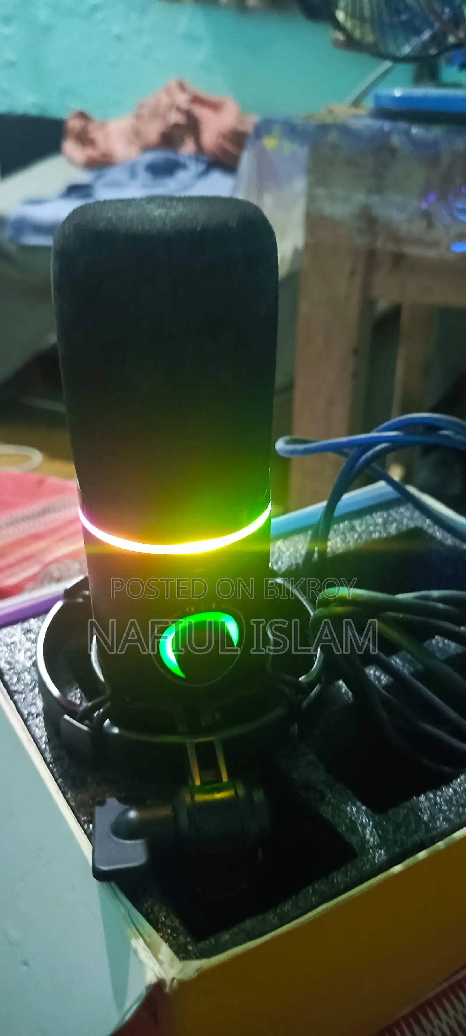High-Quality Microphone for Mobile and Computer