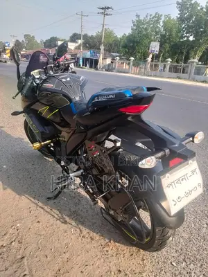 Suzuki Gixxer SF 2024