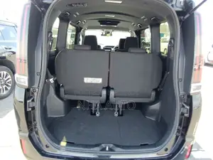 Toyota Noah G HYBRID 2021