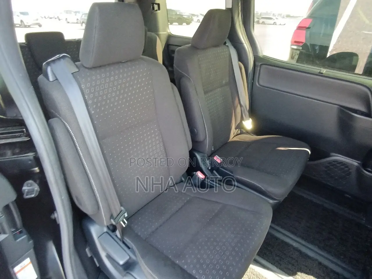 Toyota Noah G HYBRID 2021
