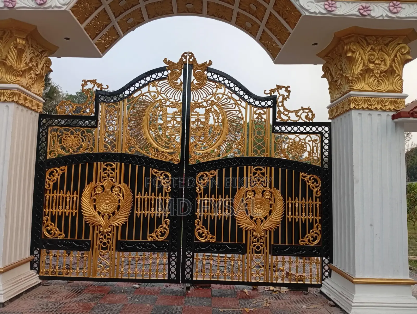 Vietnam Gate
