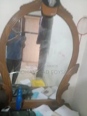 Dressing table dining