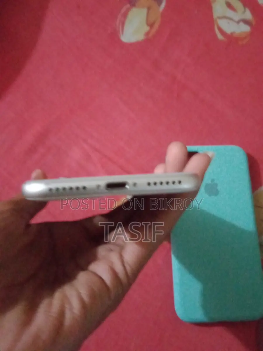 Apple iPhone 7 ` (Used)