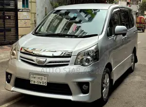 Toyota Noah Si Octane Push 2009
