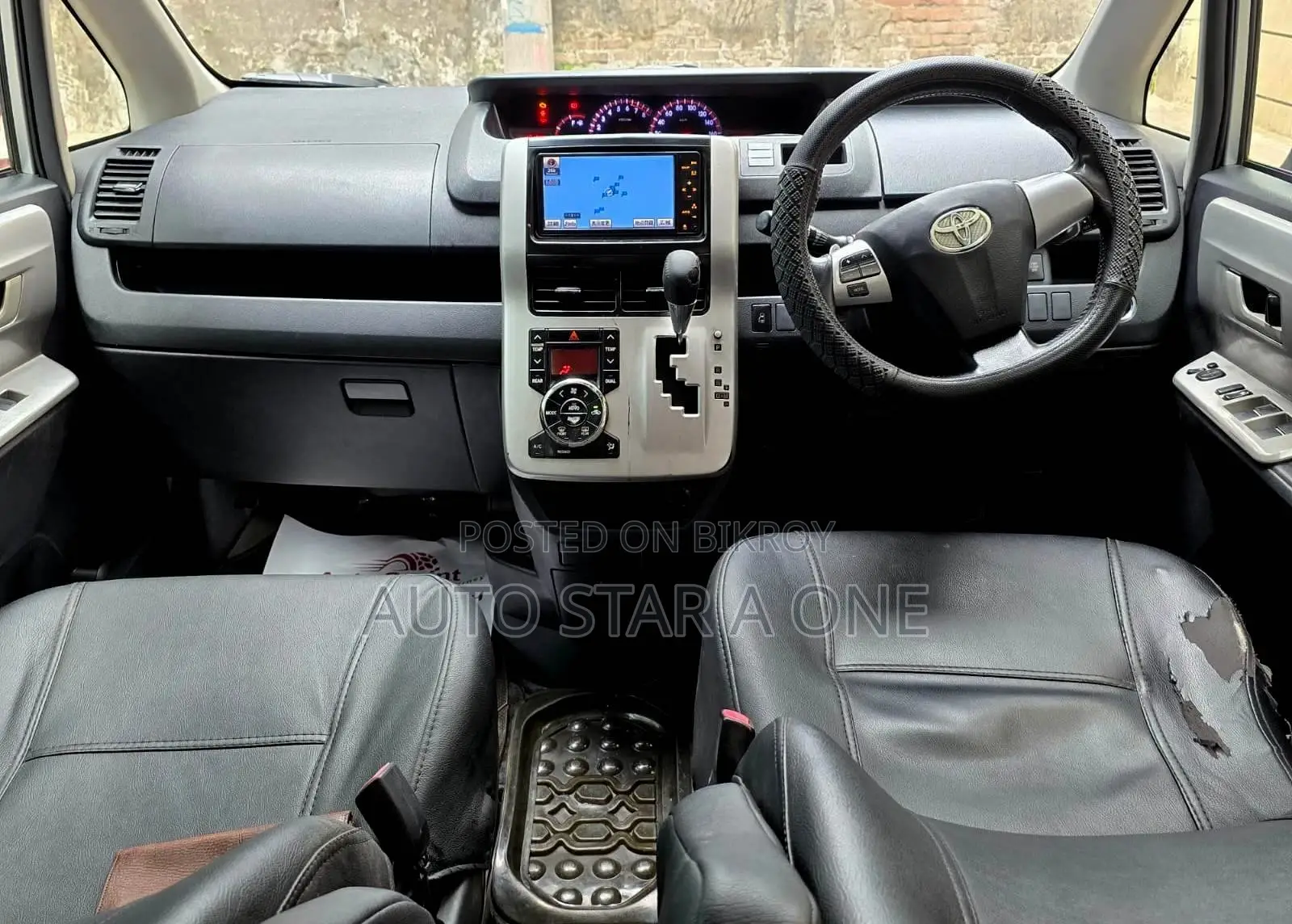 Toyota Noah Si Octane Push 2009
