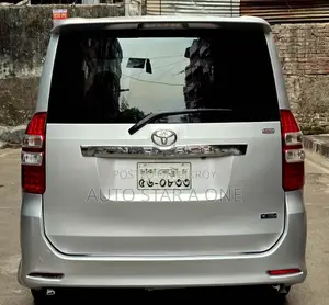 Toyota Noah Si Octane Push 2009