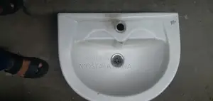 সেকেন্ড হ্যান্ড কমোড+ বেসিন