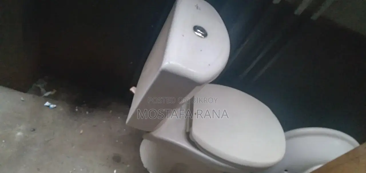 সেকেন্ড হ্যান্ড কমোড+ বেসিন