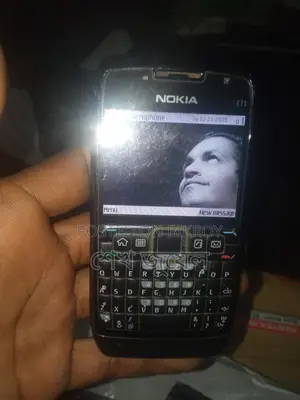 Nokia E71 (Used)