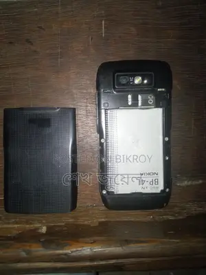 Nokia E71 (Used)