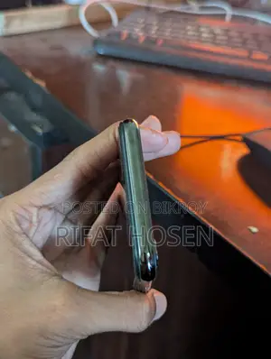 Apple iPhone X (Used)