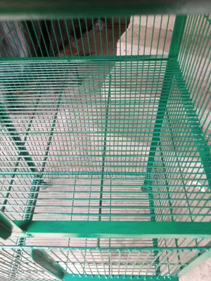 কবুতর ও পাখির খাচা