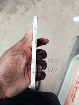 Apple iPhone 14 (Used)