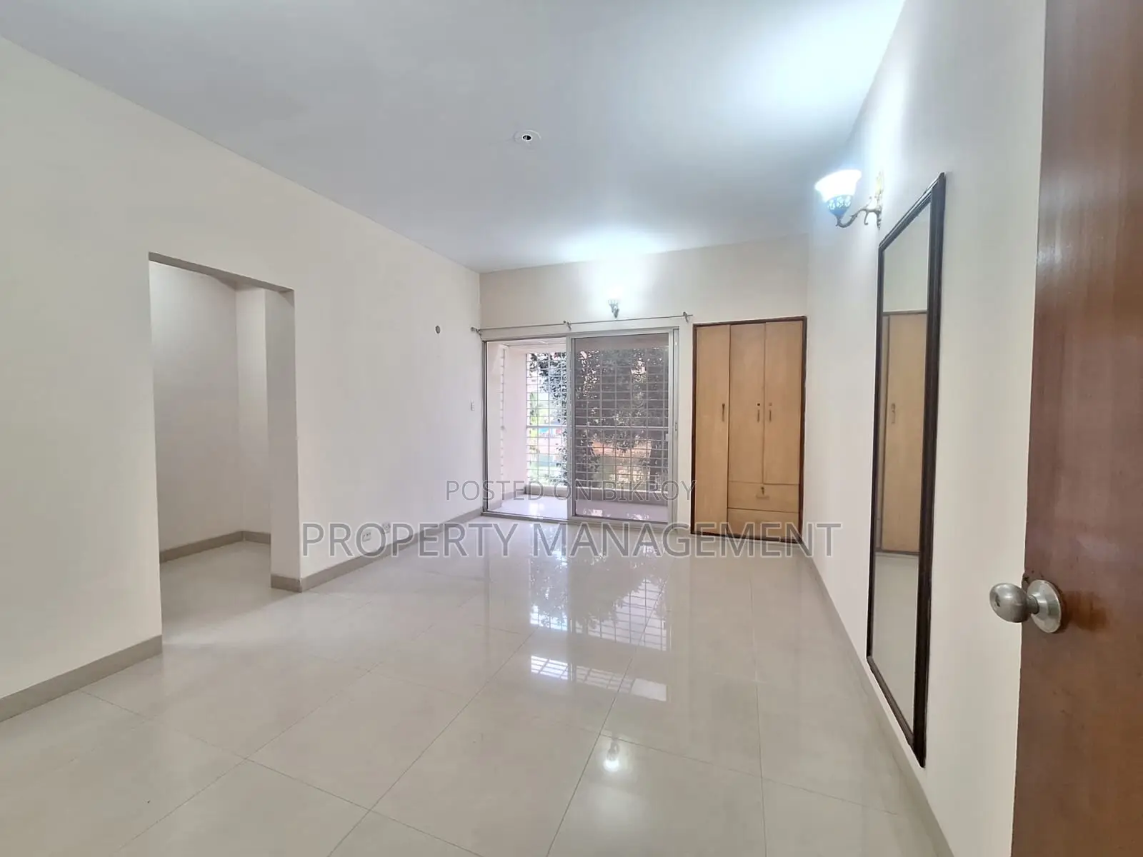 2500Sft Unfurnished Apartment Rent Gulshan2 3Bed Nice view