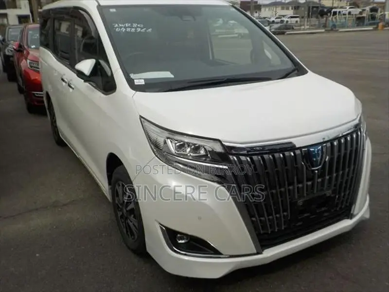 Toyota Esquire GI PKG HYB 2021