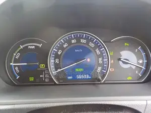 Toyota Esquire GI PKG HYB 2021