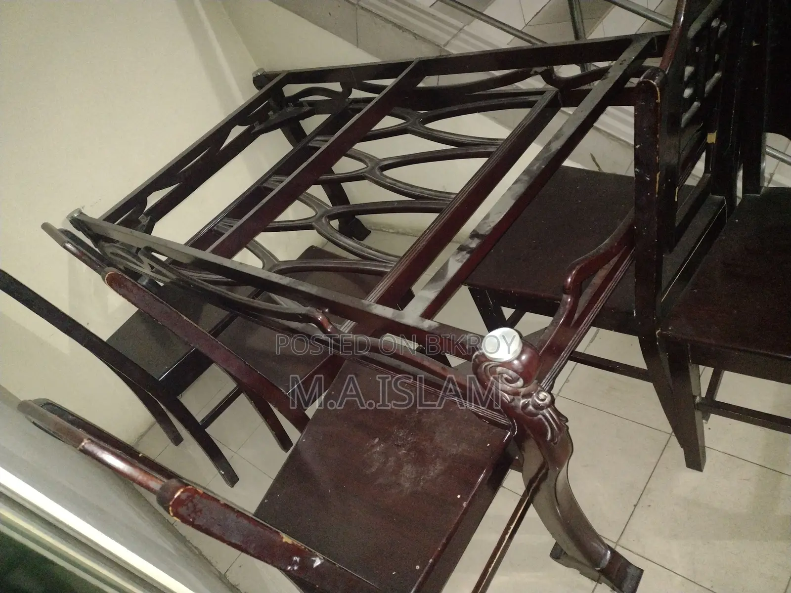 Malaysian Oak Dining Table Full Fresh 6 Chairs 3 Damaged