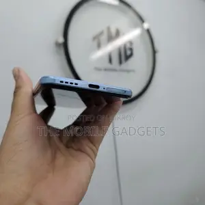 Vivo V23e 8/128GB (Used)